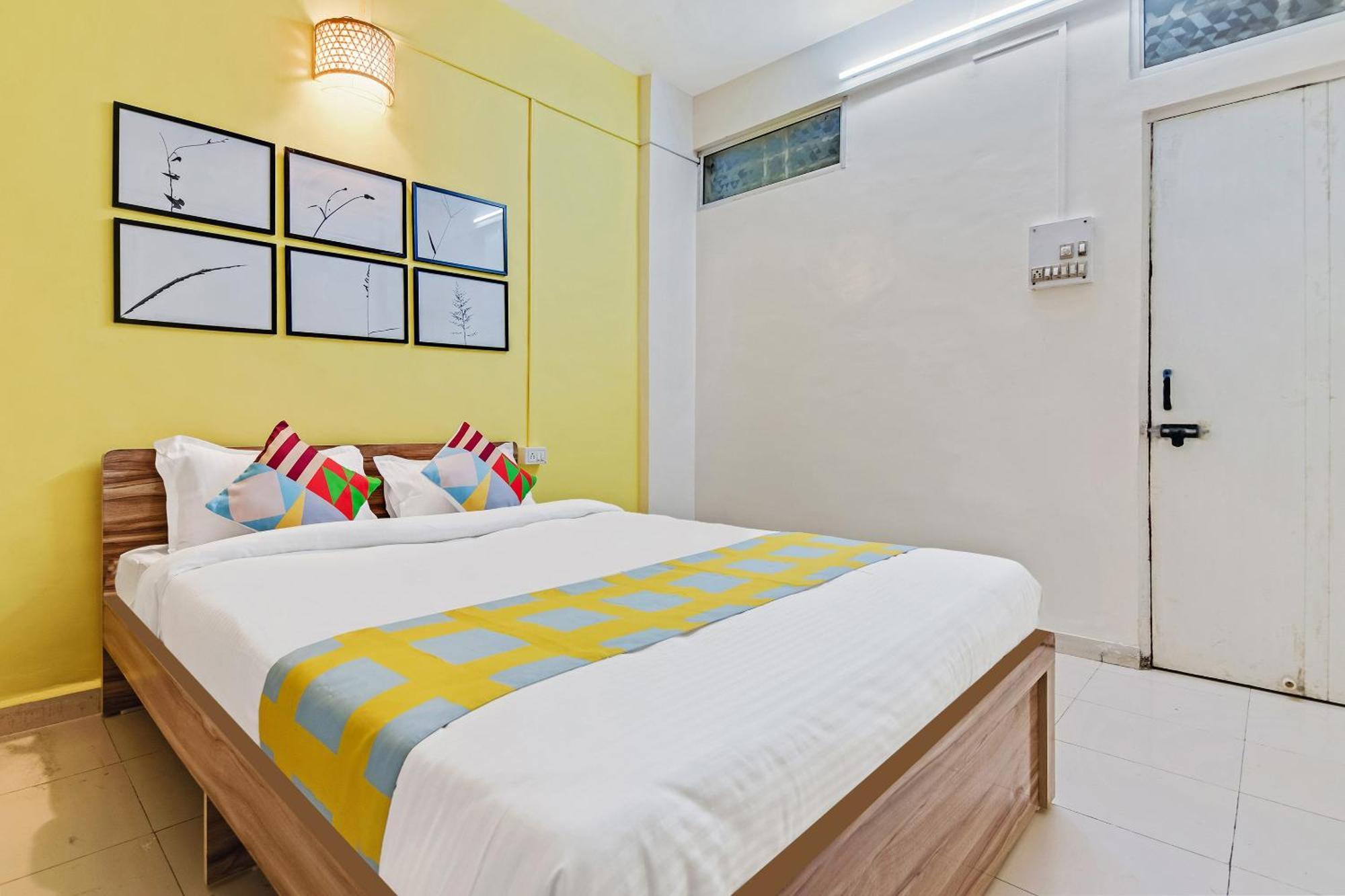 Super Hotel O Saraswati Niwas Vadgaon Budruk Pune Esterno foto